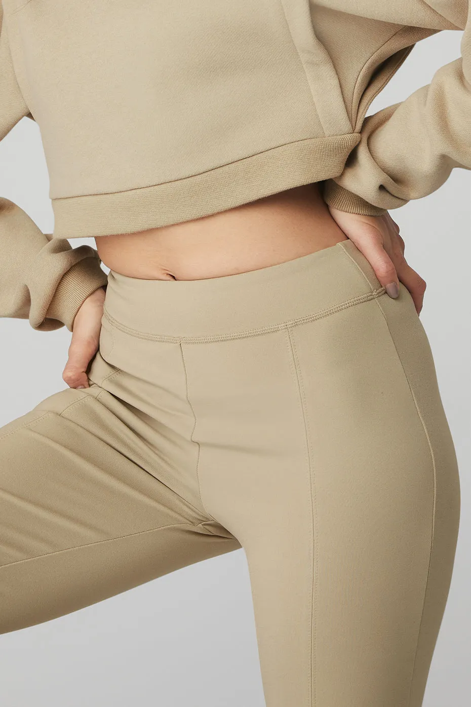 Airbrush High-Waist Flutter Legging - California Sand