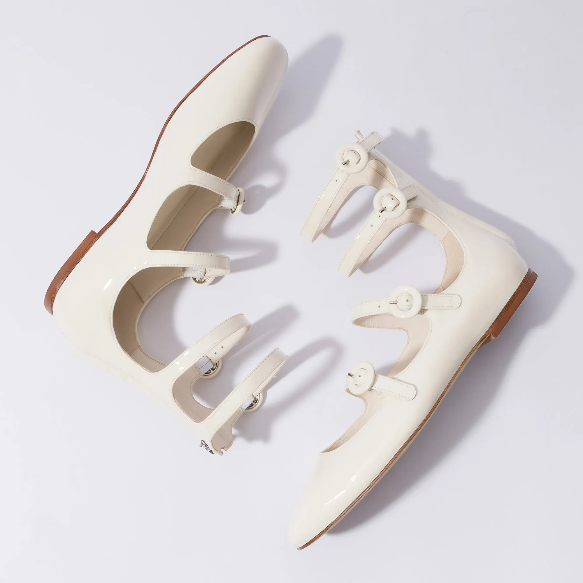 Alexa Flat In Ivory Patent