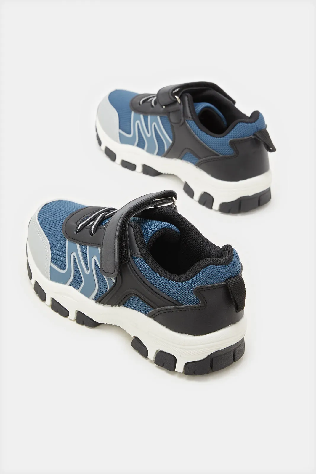 Boys Navy Color Block Trekkers