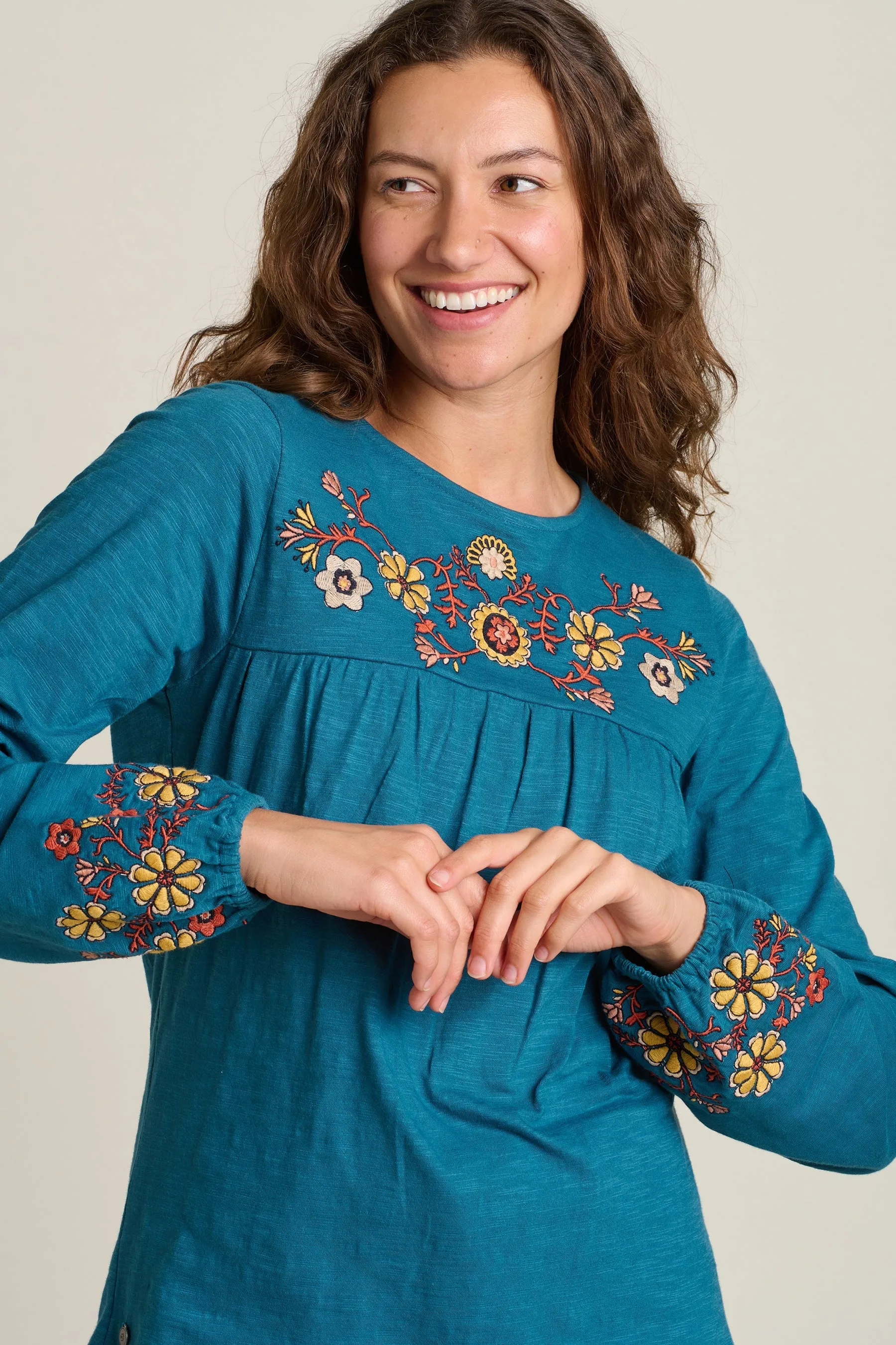 Brakeburn 10 Blue Folk Floral Embroidered Long Sleeve Top