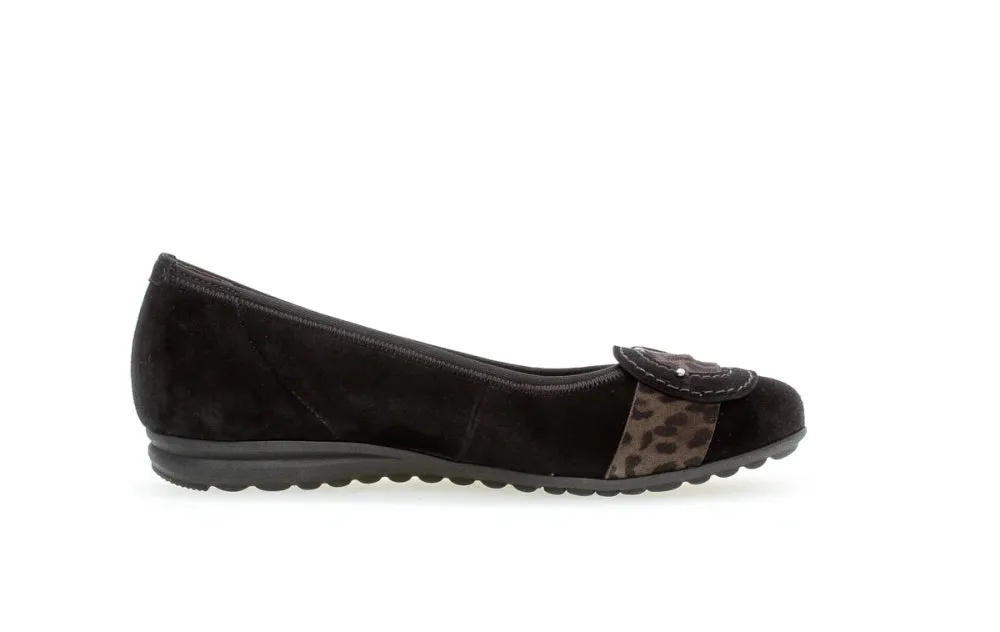 Gabor Women's 52.626.67 Buckle Ballet Flat - Black w/Mini Leopard