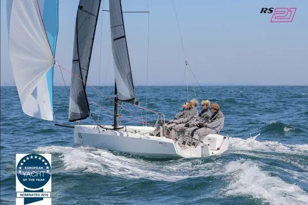 RS-21 ONE DESIGN Race Sèlden fitted