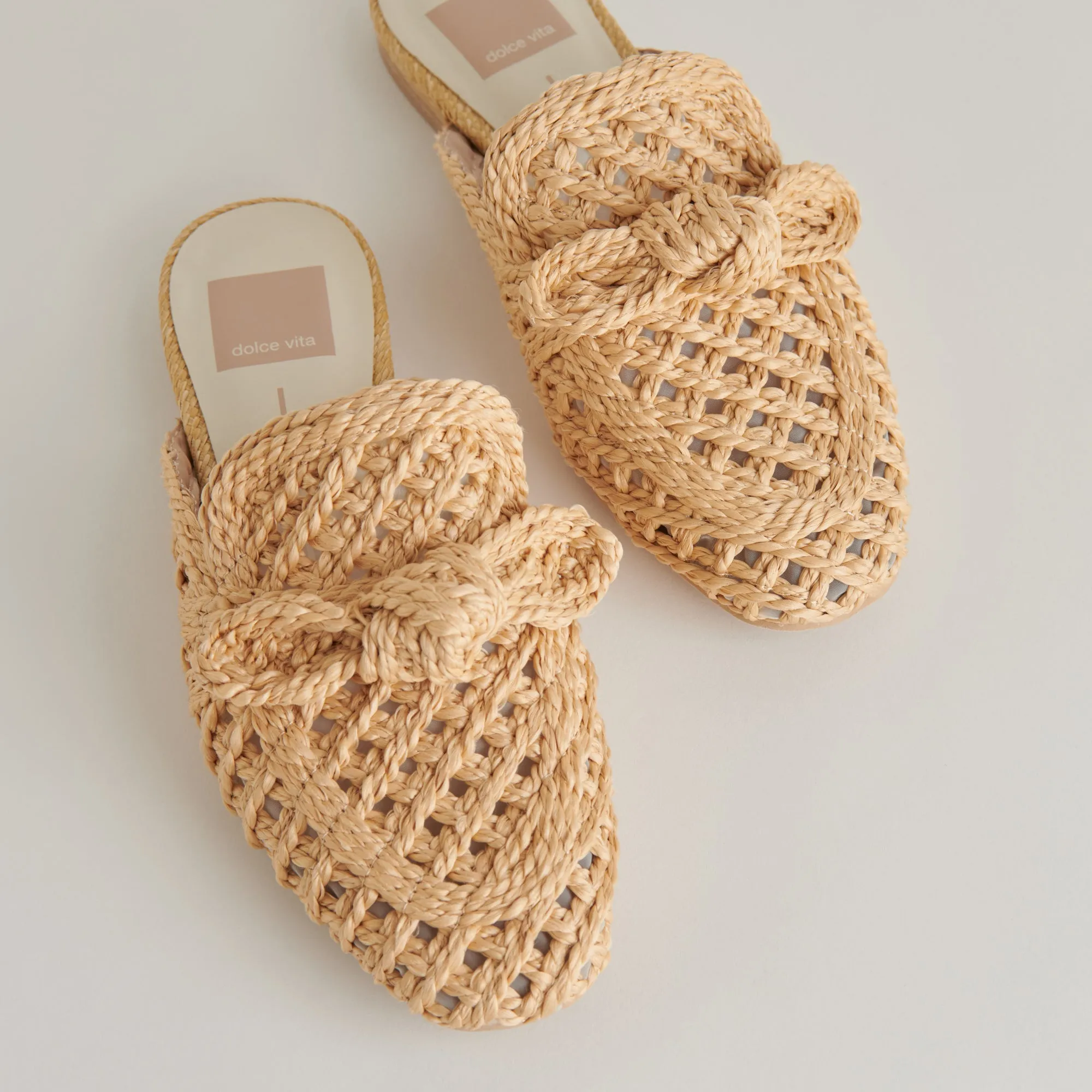 Natural Raffia Sabor Flats - Lightweight and Stylish Footwear