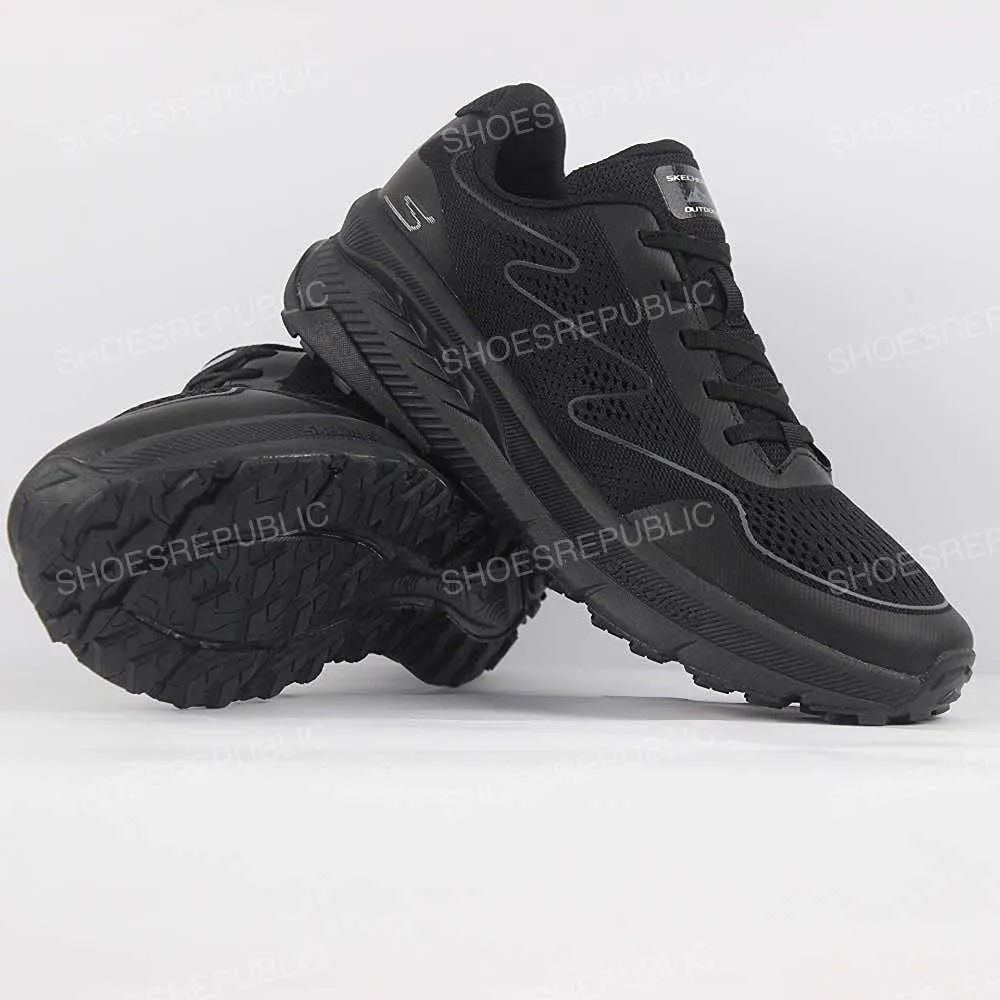 Skecherrs Outdoors Archfitt “Triple Black”