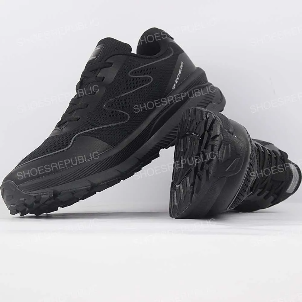 Skecherrs Outdoors Archfitt “Triple Black”