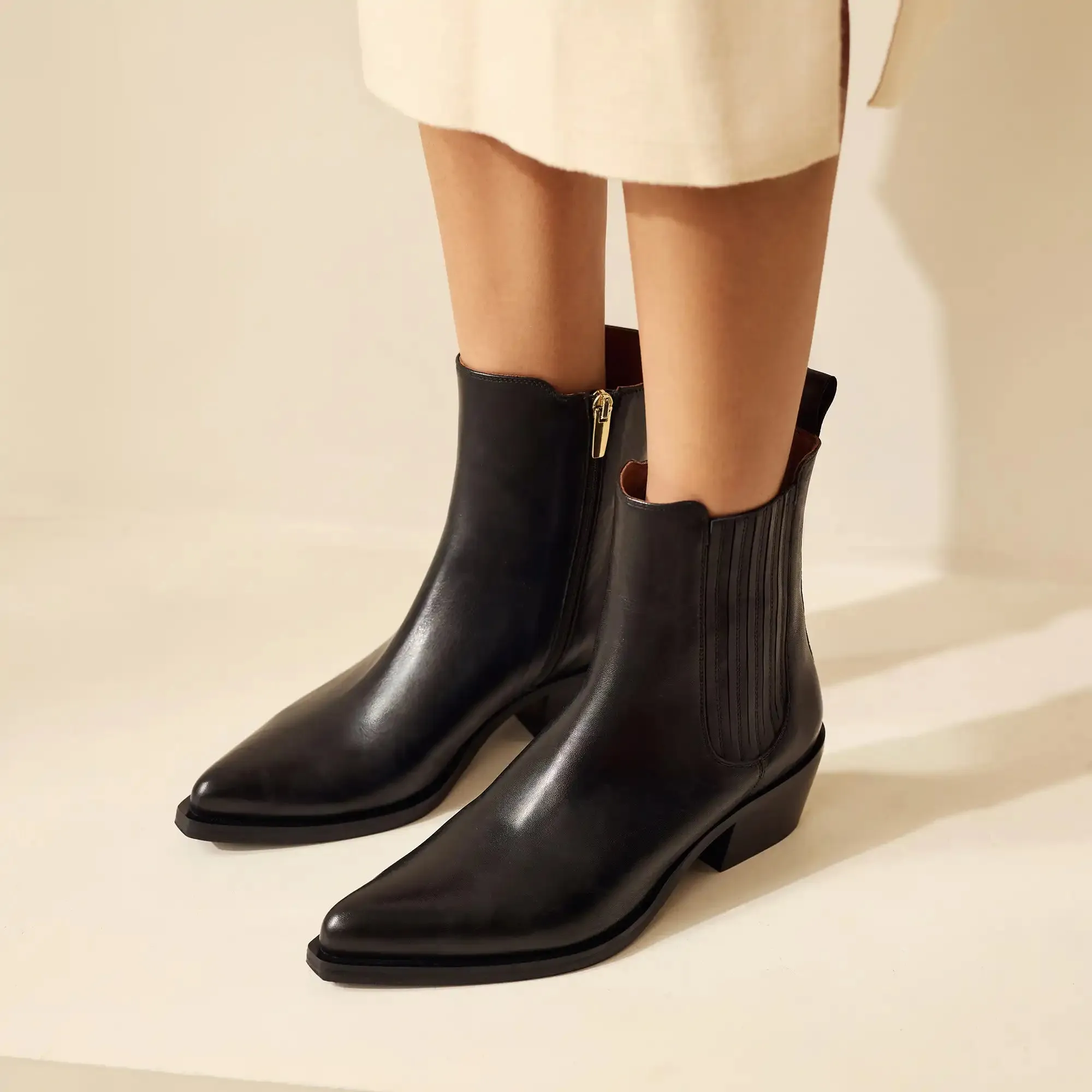 Vendôme Amandine black calfskin leather boots