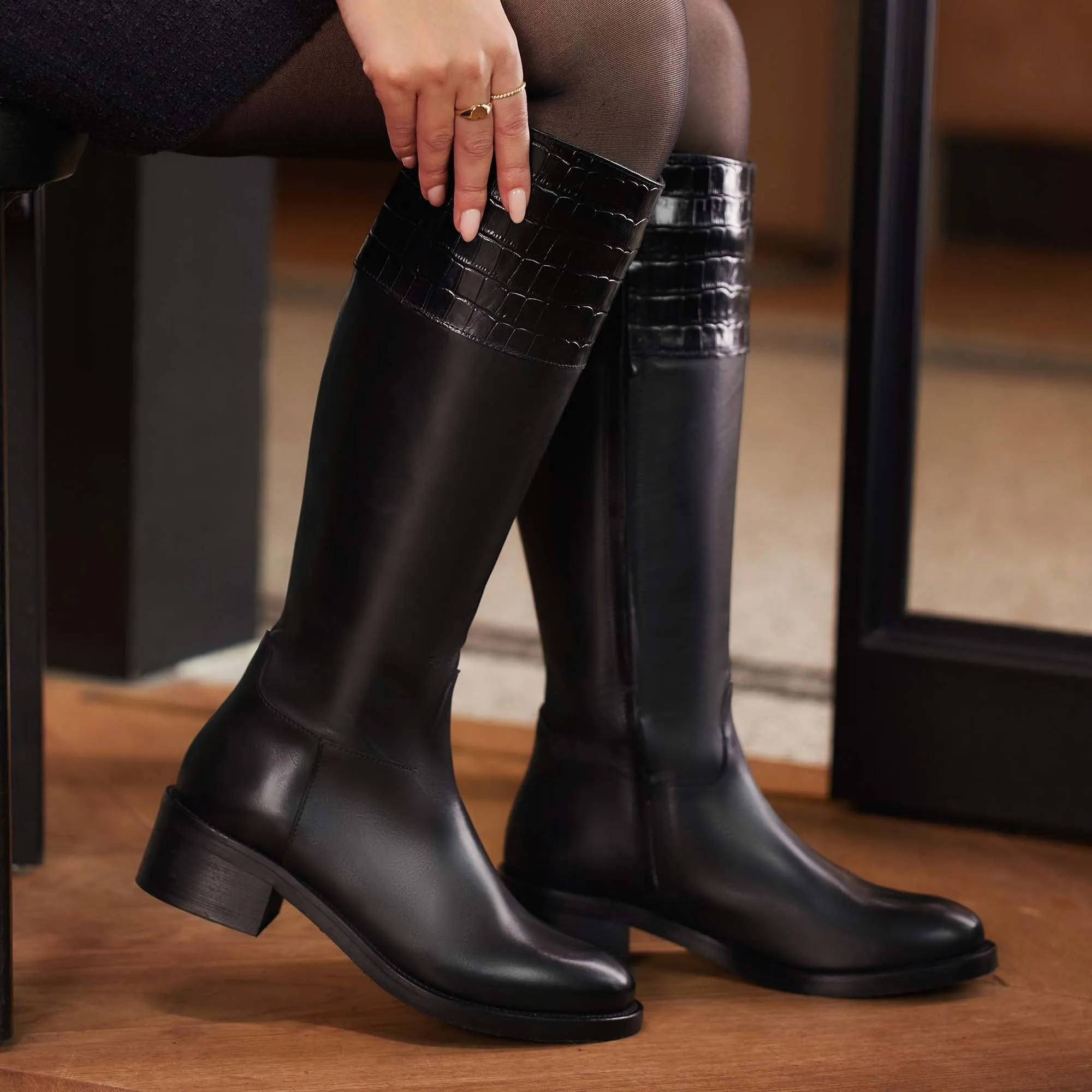 Vendôme Iris black calfskin leather boots