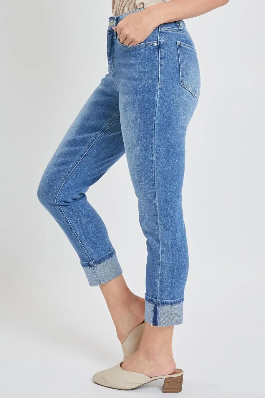 Women's High Rise Vintage Wash Straight Cuff Jean