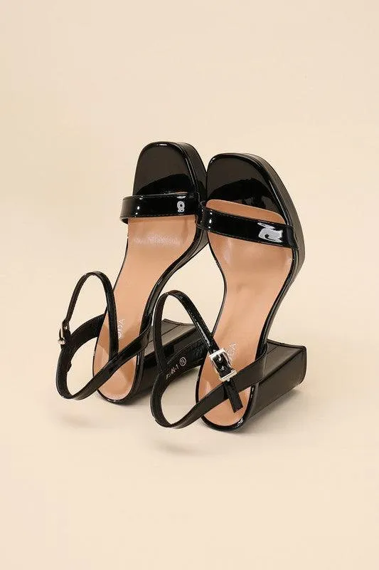 Womens Shoes At Vacationgrabs Style No. Finn-1 Ankle Strap